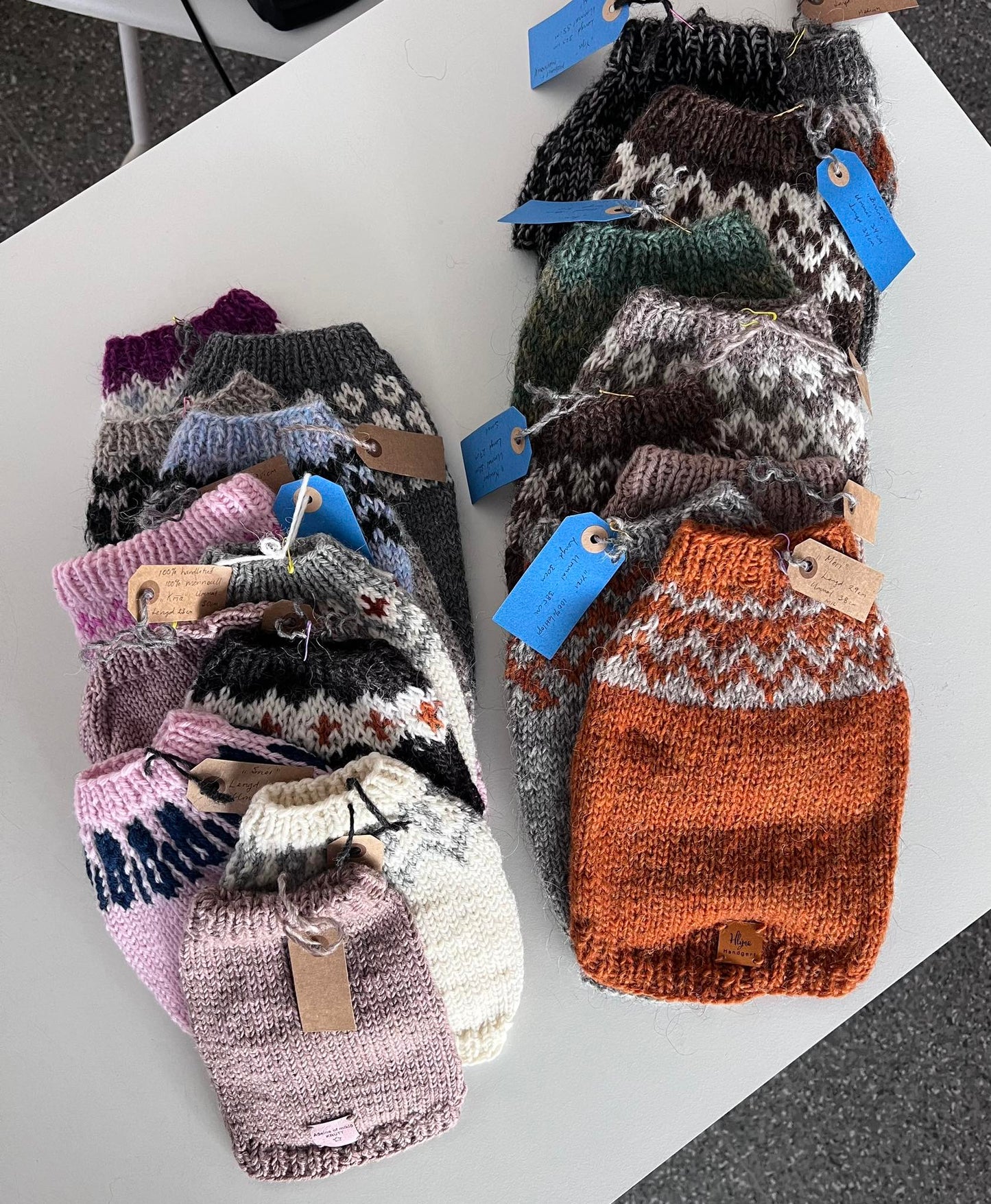 Lopapeysa / ullarpeysa á hunda